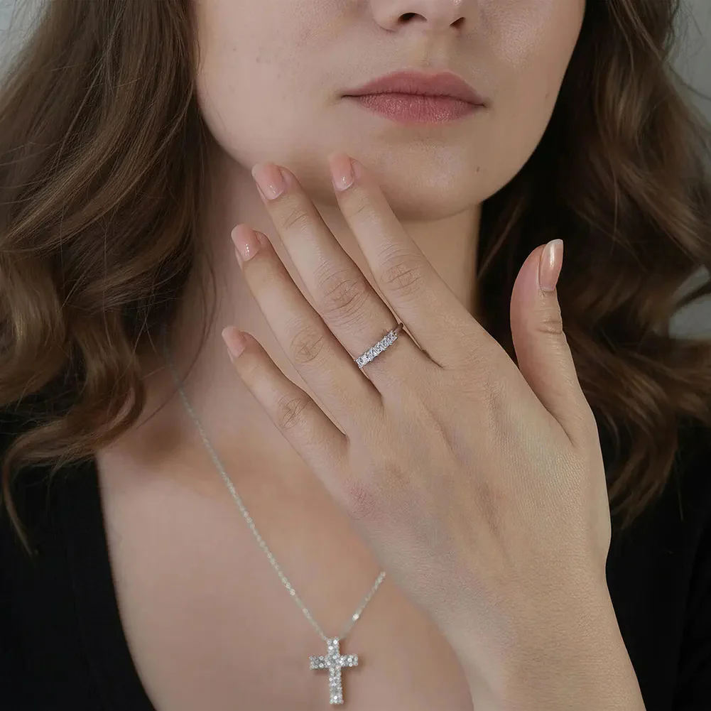 MOISSANITE PRINCESS CUT BAND RING IN STERLING SILVER - Image 2
