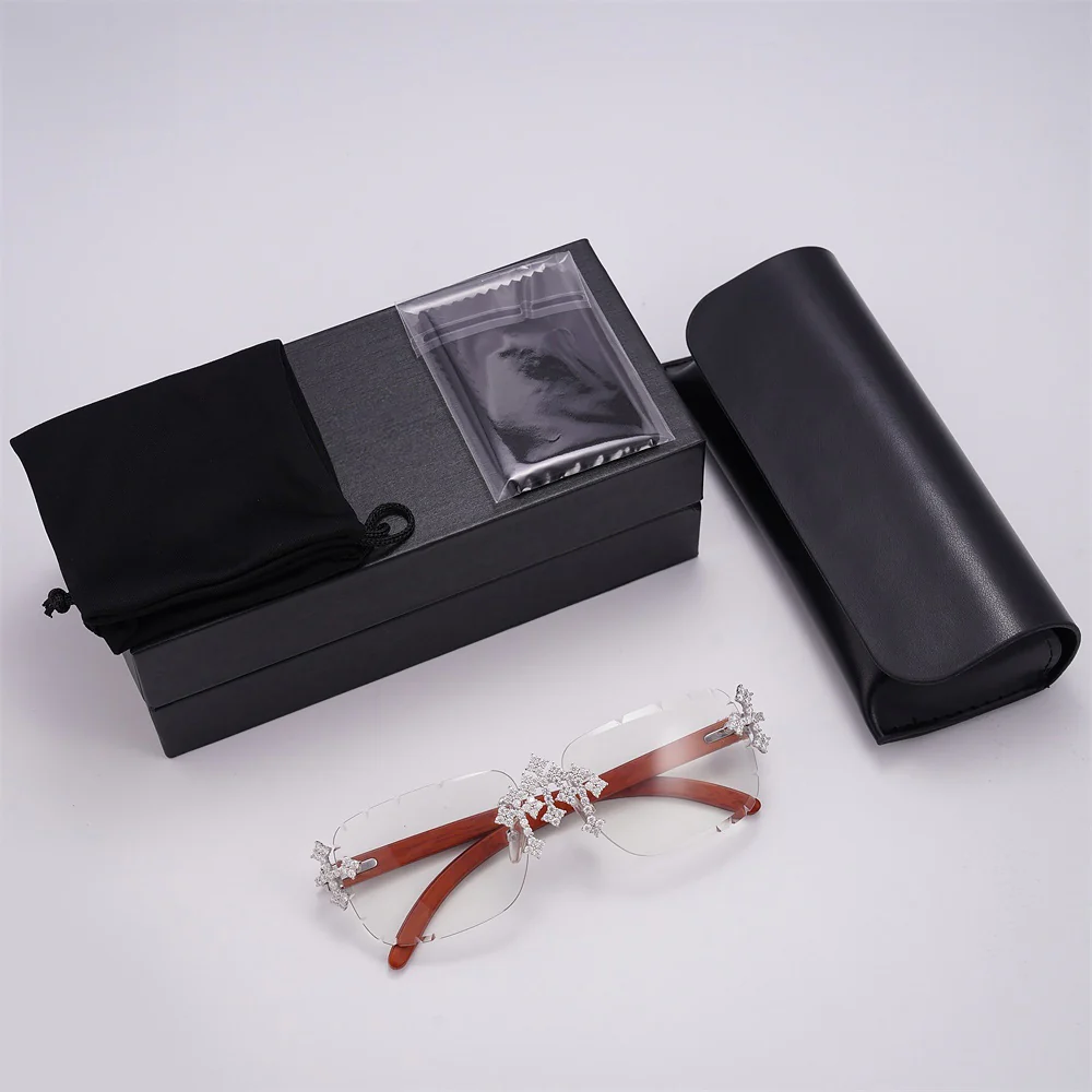 MOISSANITE TRIPLE CROSS BRIDGE SUNGLASSES - Image 3