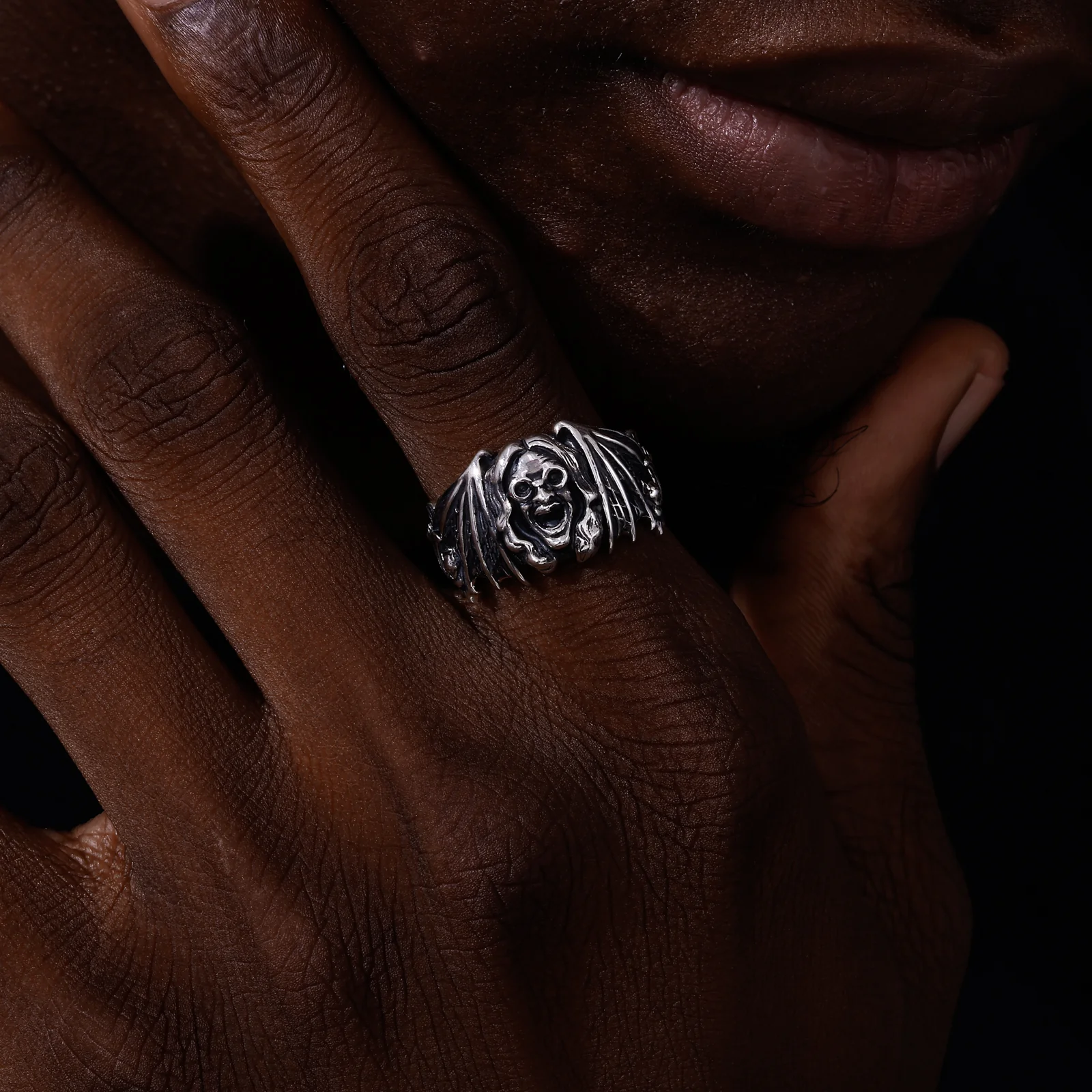 MOISSSANITE GOTHIC WINGED VAMPIRE RING IN STERLING SILVER - Image 3