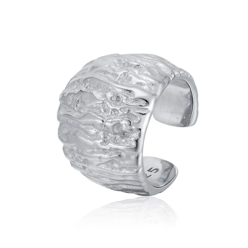 MOLTEN WAVE EAR CUFF EARRING IN STERLING SILVER - Image 4