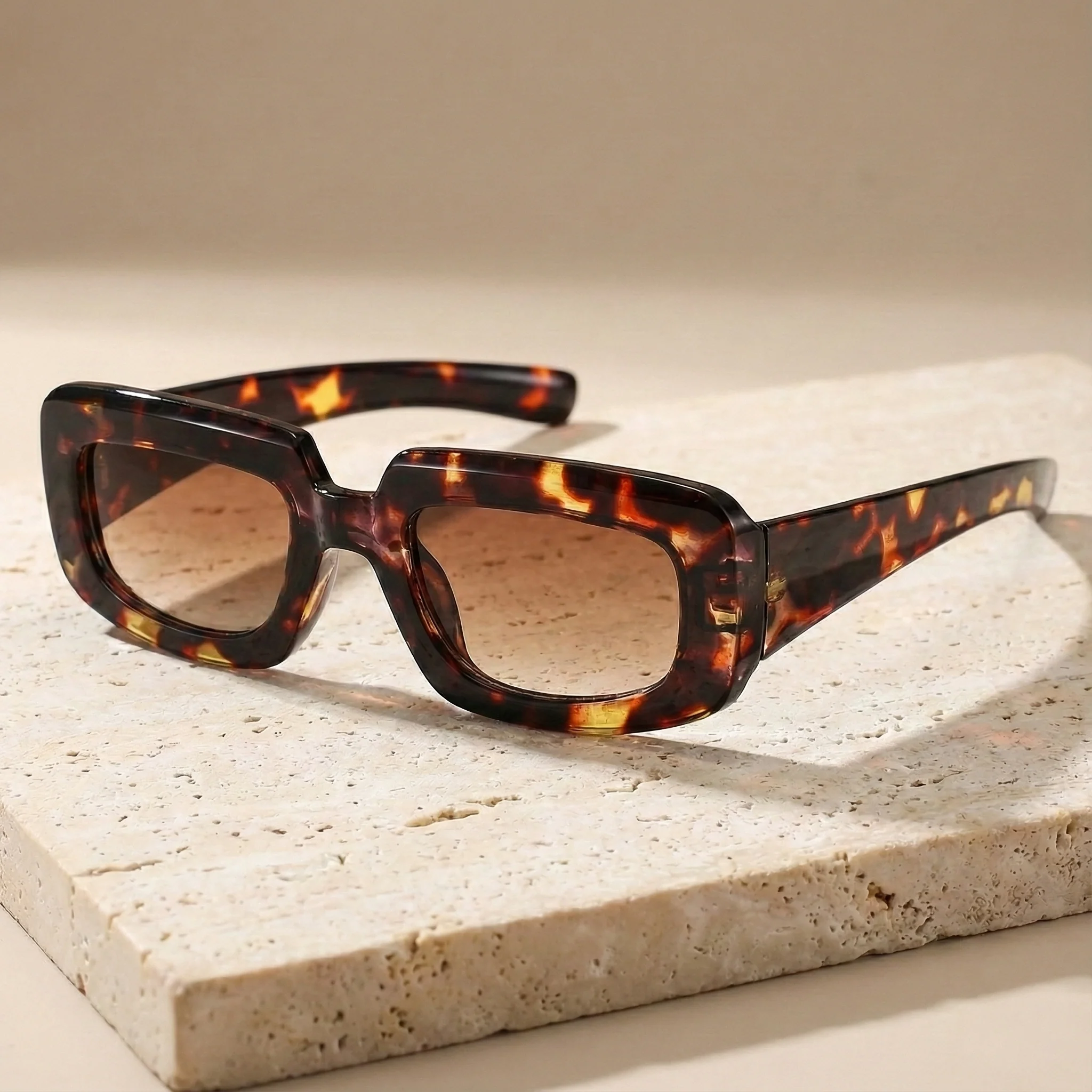 MONOLITH RECTANGLE SUNGLASSES - Image 6