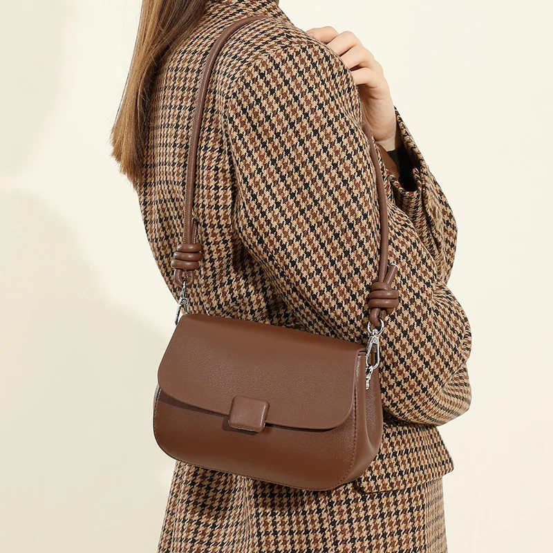 NARIN KNOT CROSSBODY BAG - Image 3