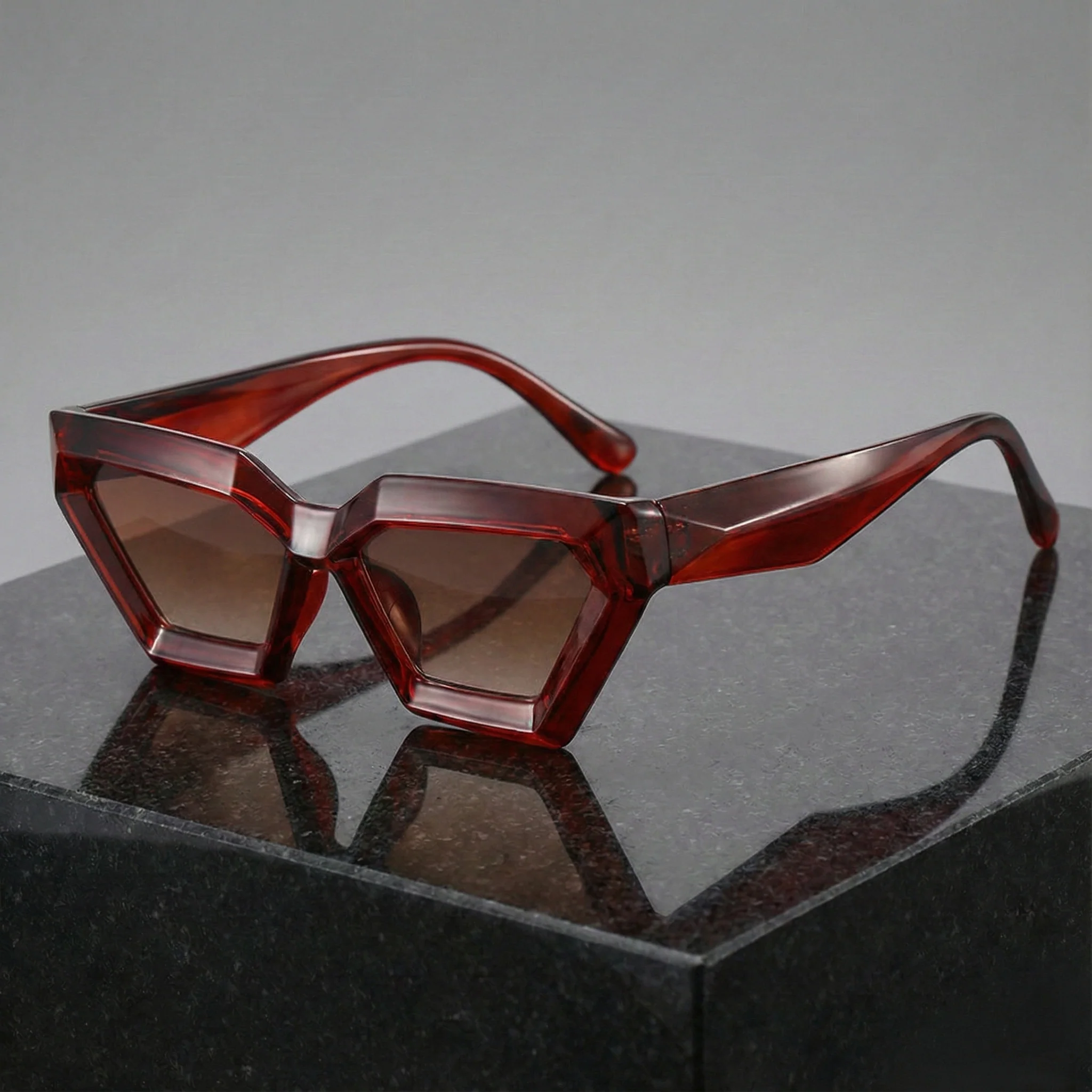NOCTYRA CAT EYE SUNGLASSES - Image 3