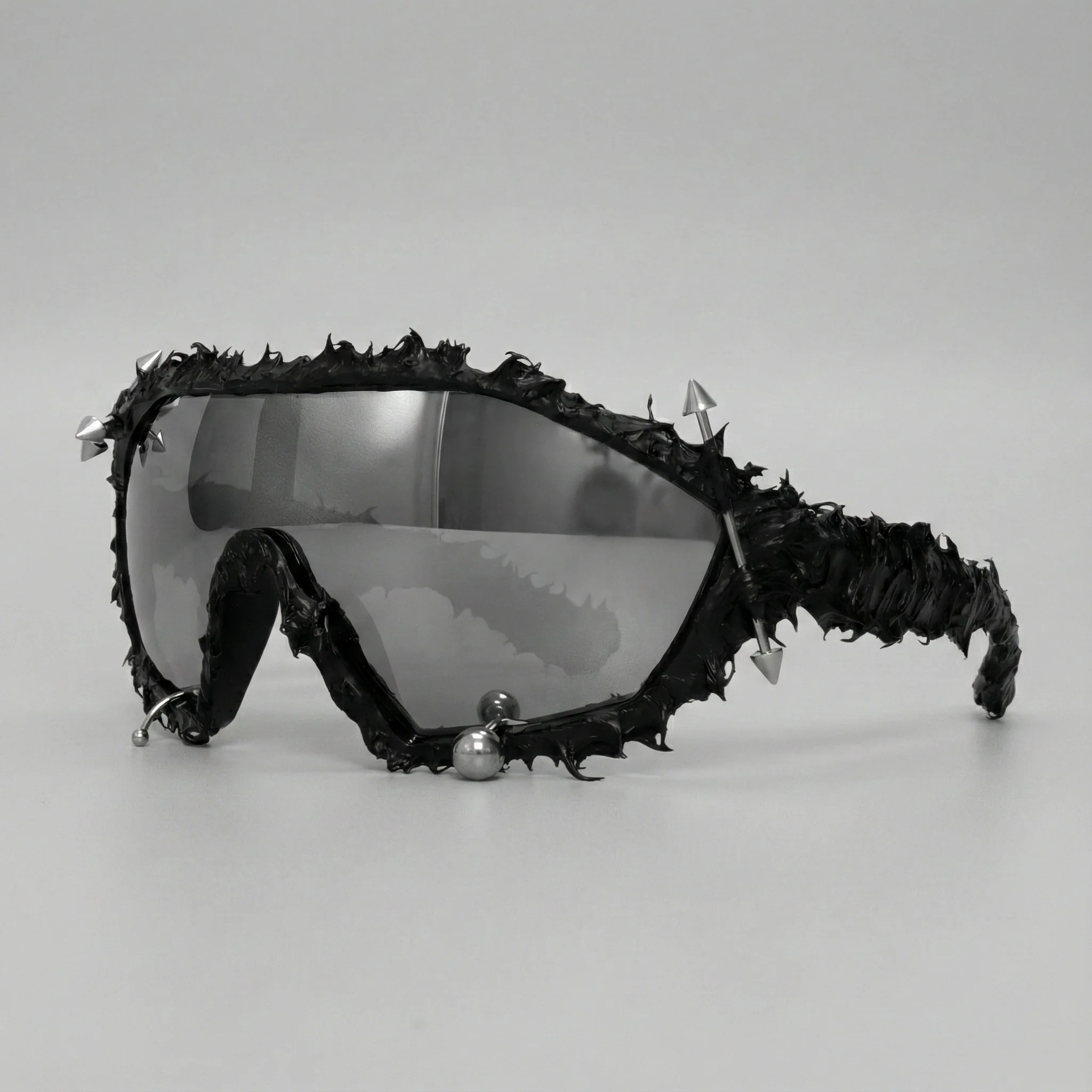 OBSIDIAN SPIKE VISOR