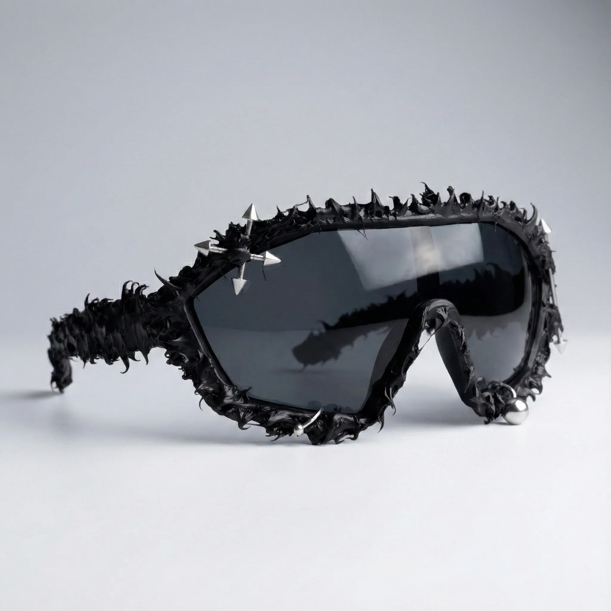 OBSIDIAN SPIKE VISOR - Image 2