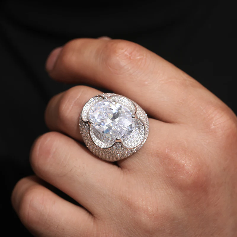 OVAL CUT MOISSANITE RING WITH PRONG IN STERLING SILVER - Image 2
