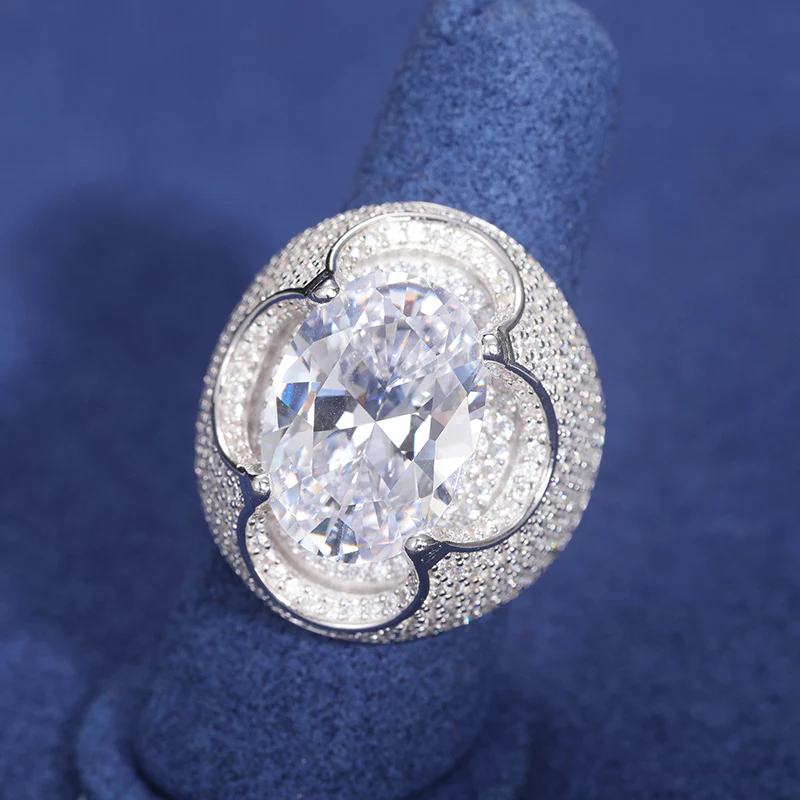 OVAL CUT MOISSANITE RING WITH PRONG IN STERLING SILVER - Image 3