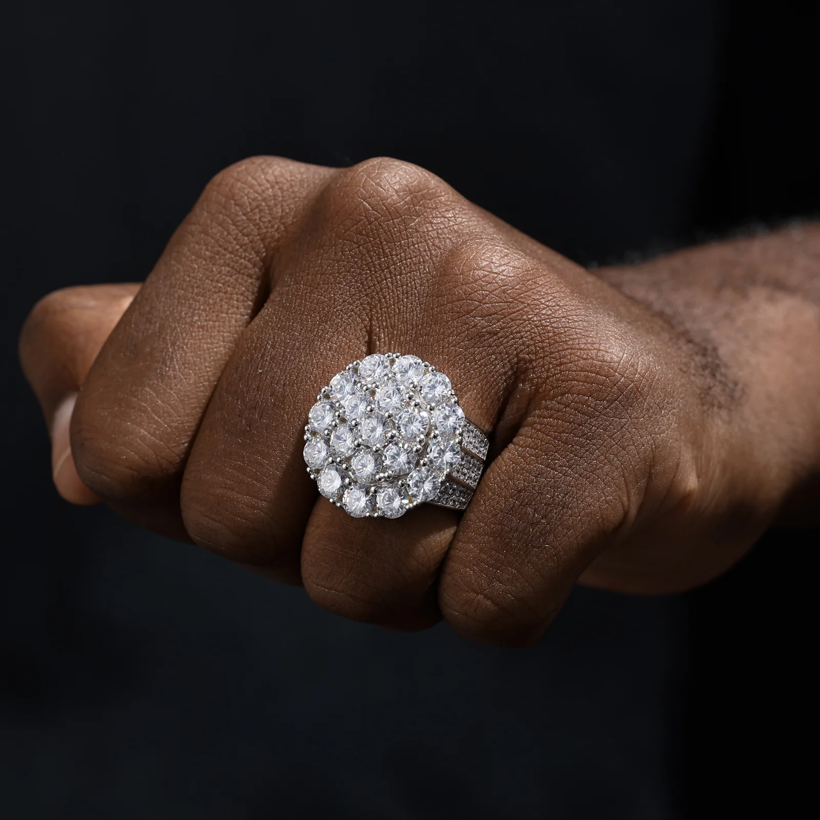 ROUND BRILLIANT CUT HONEYCOMB MOISSANITE RING IN STERLING SILVER - Image 2