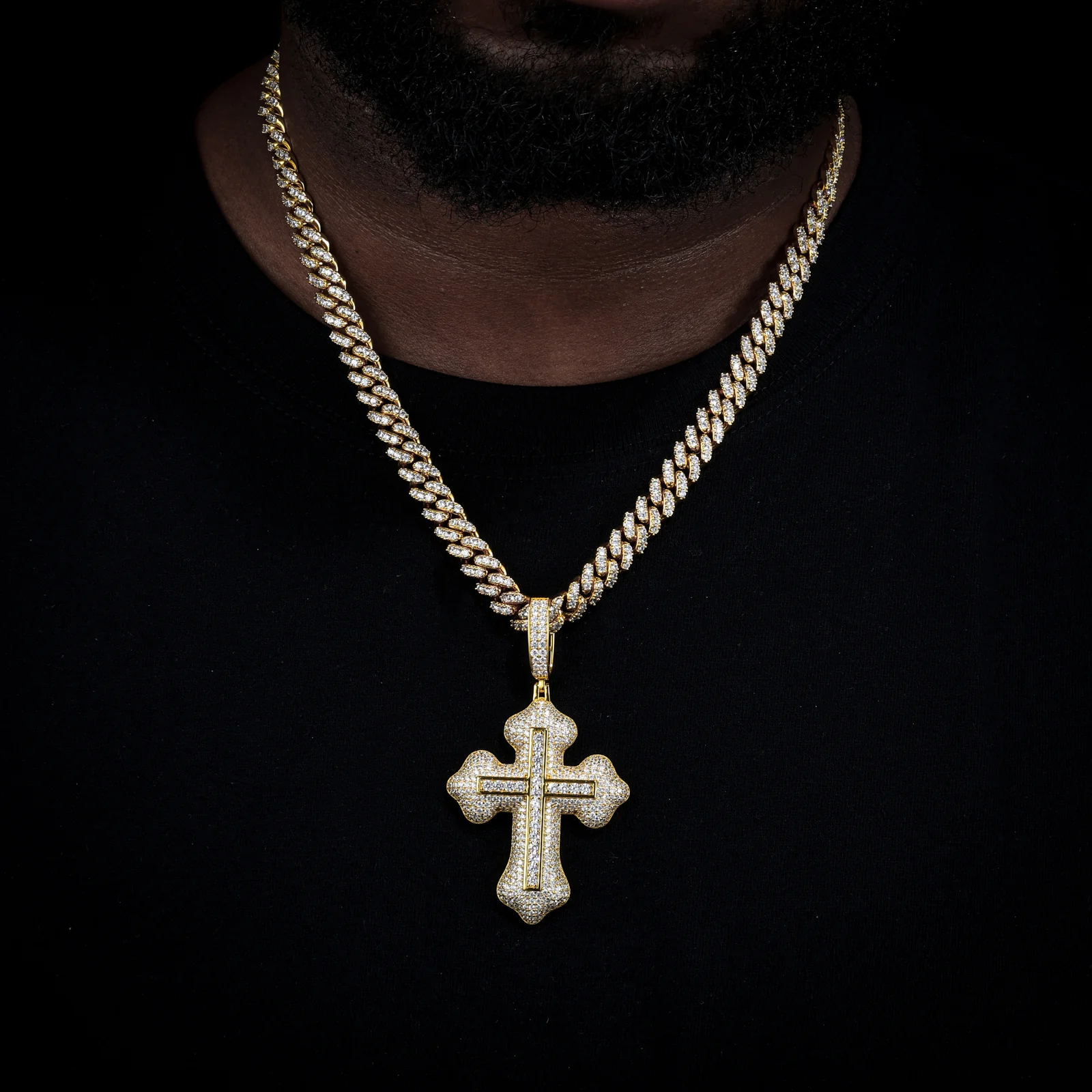 ROUND BRILLIANT CUT MOISSANITE CROSS PENDANT IN STERLING SILVER - Image 2