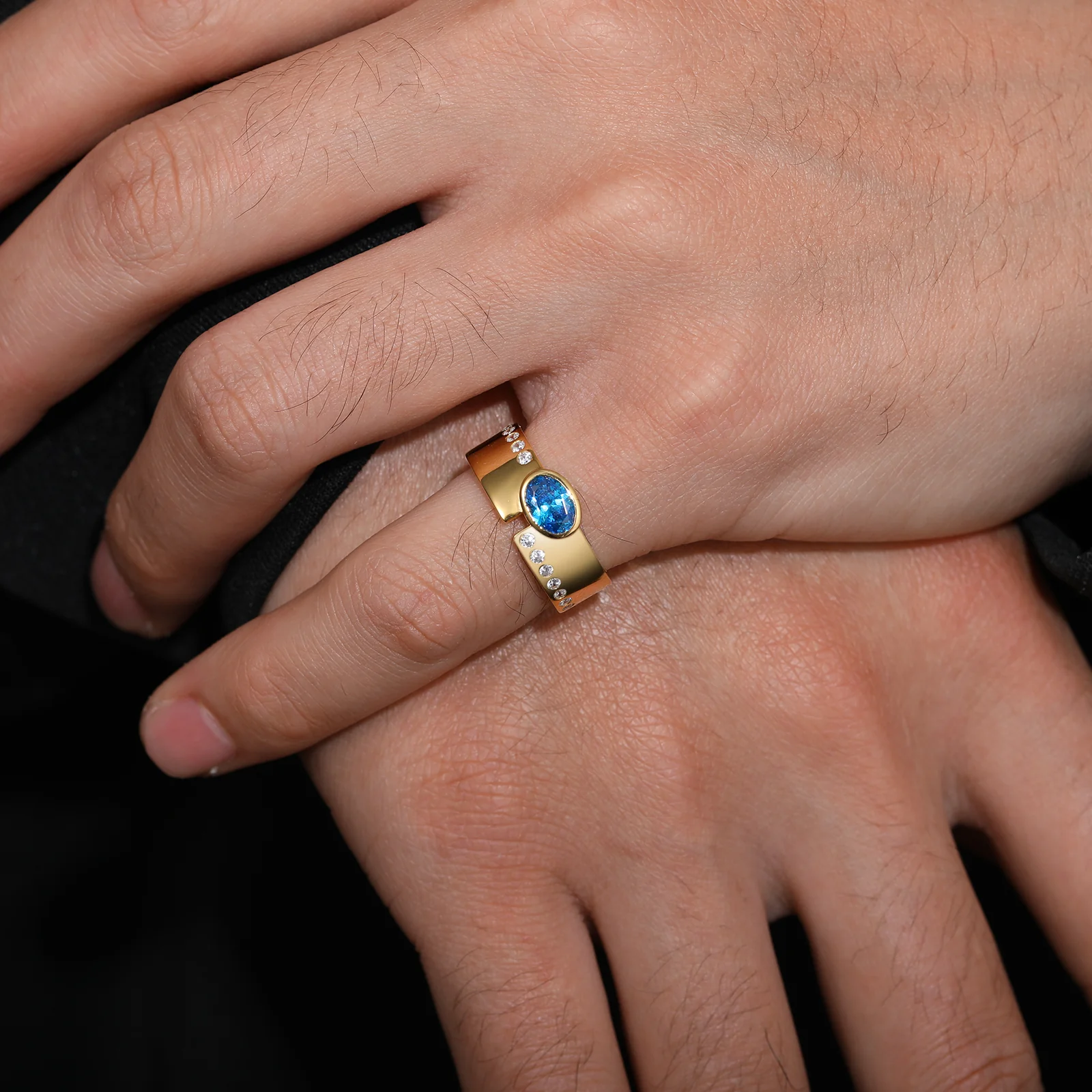 ROUND CUT BLUE CZ MOISSANITE DIAMOND BAND RING IN STERLING SILVER - Image 2