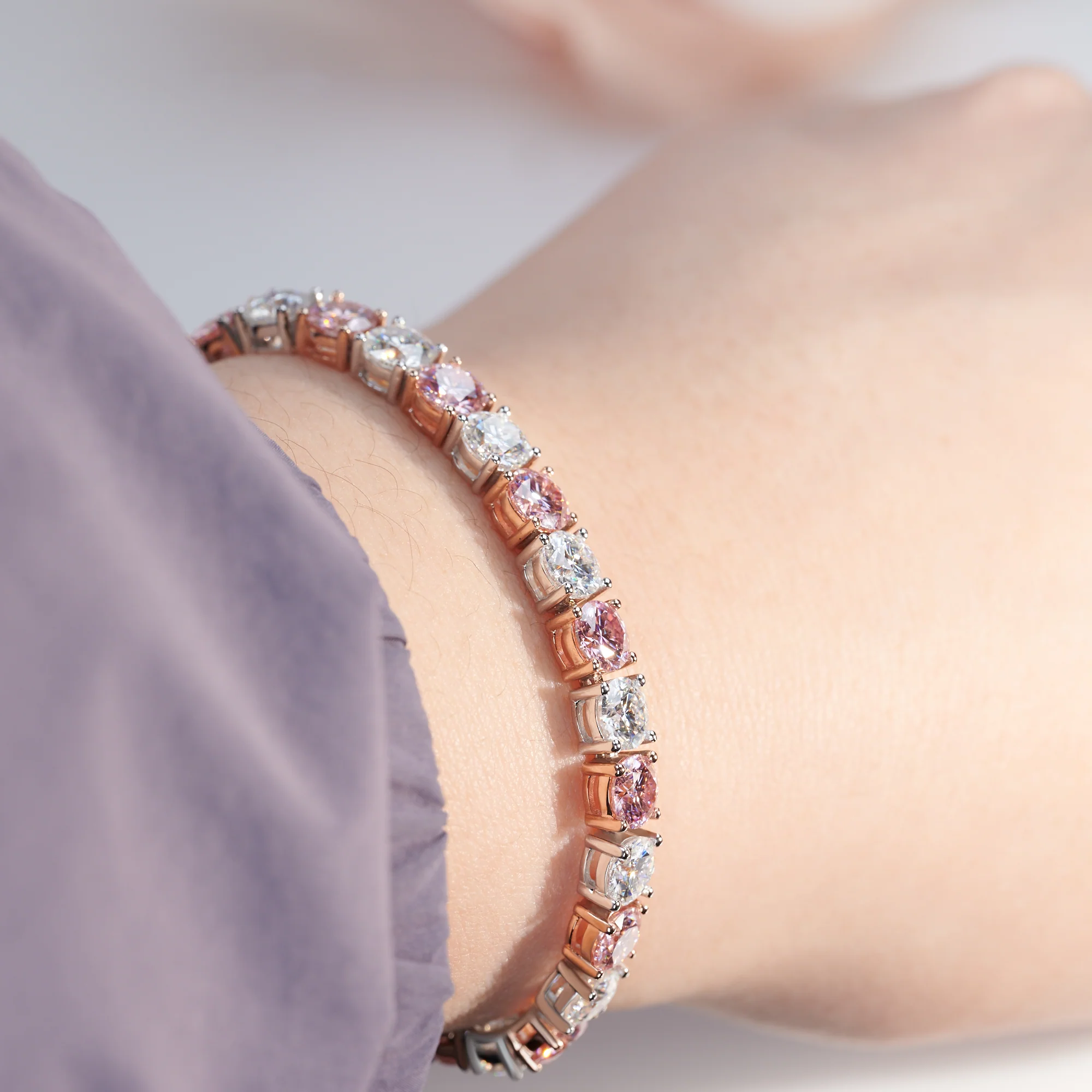 ROUND CUT MOISSANITE SAKURA PINK BRACELET IN SOLID GOLD - Image 2