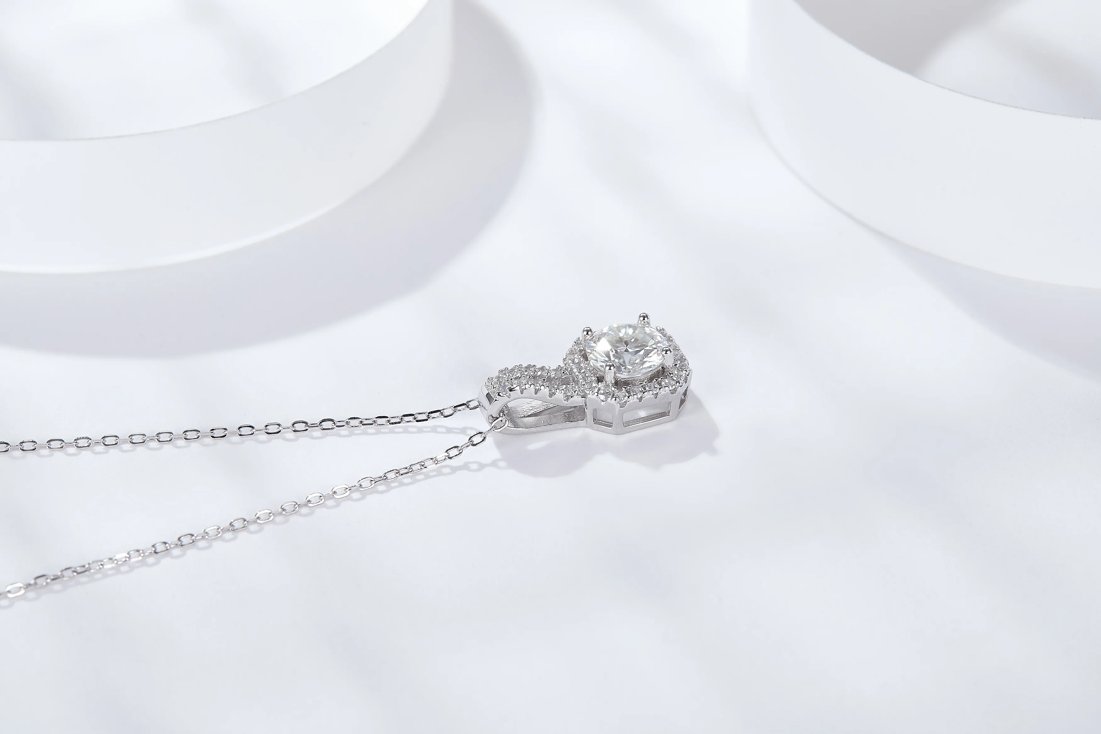 ROUND CUT MOISSANITE STUD PENDANT IN STERLING SILVER - Image 4