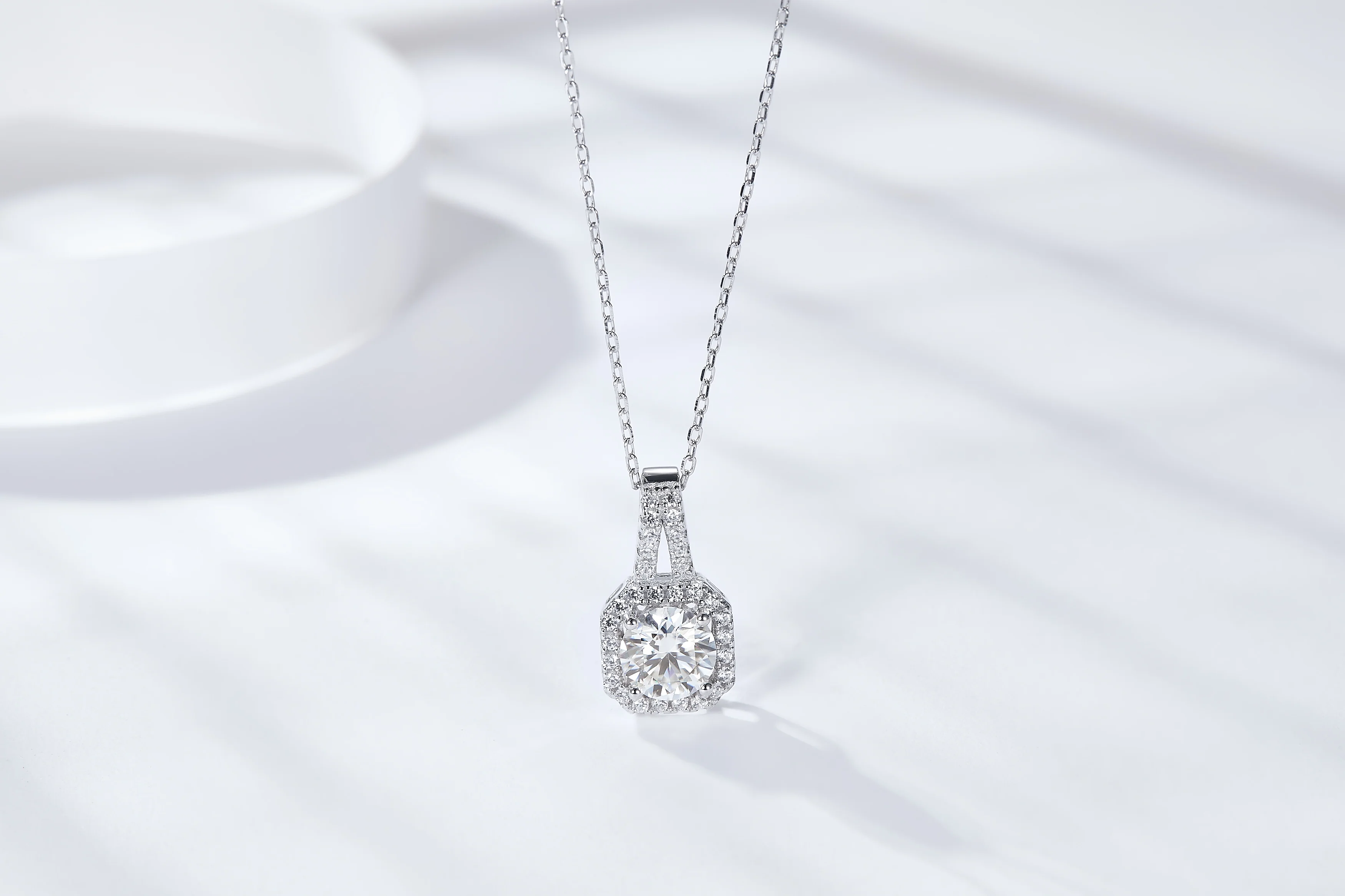 ROUND CUT MOISSANITE STUD PENDANT IN STERLING SILVER - Image 5