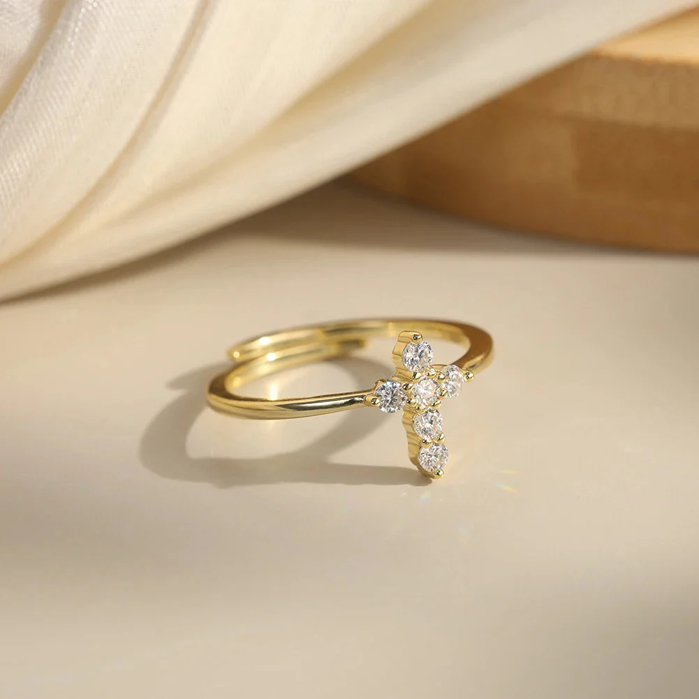 ROUND MOISSANITE CROSS RING IN STERLING SILVER - Image 2