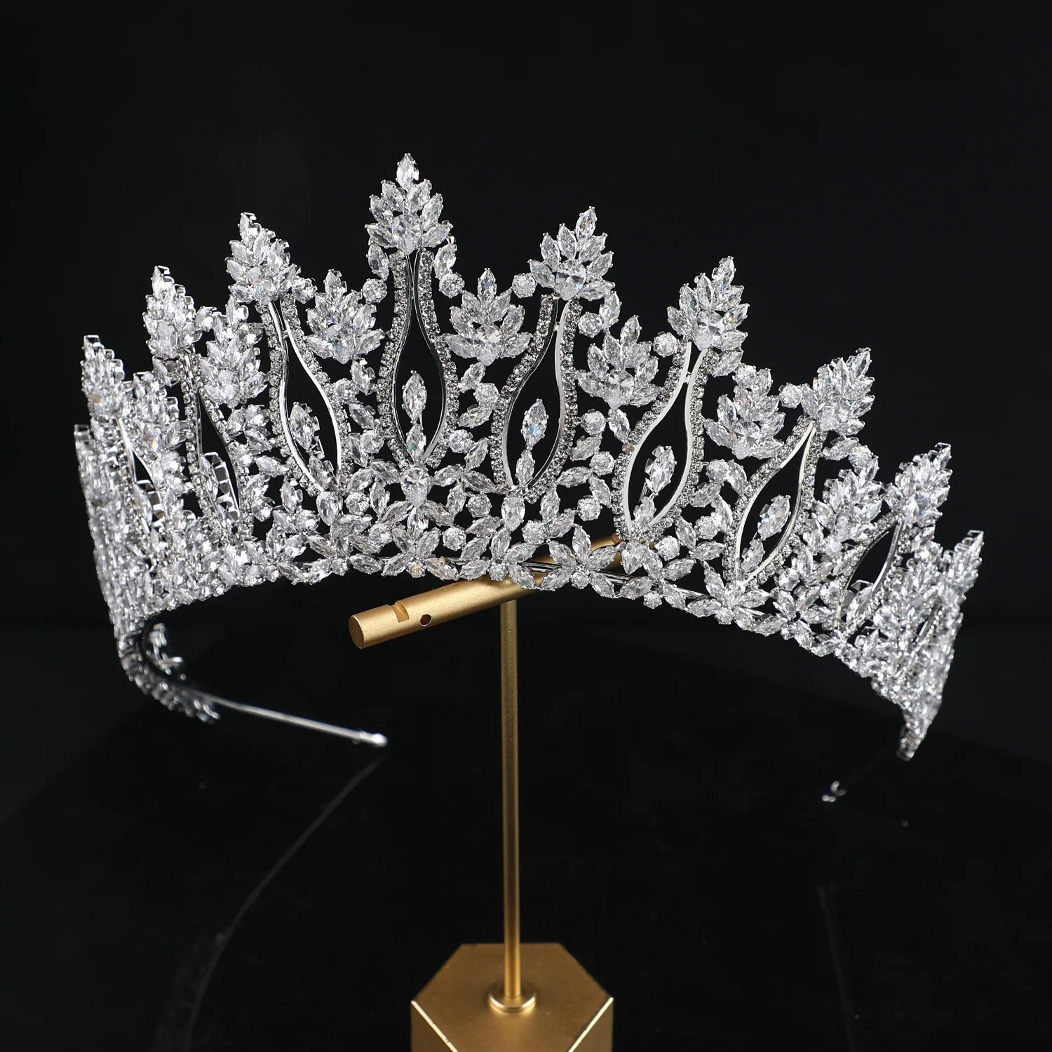 ROYAL RADIANCE TIARA CROWN - Image 5