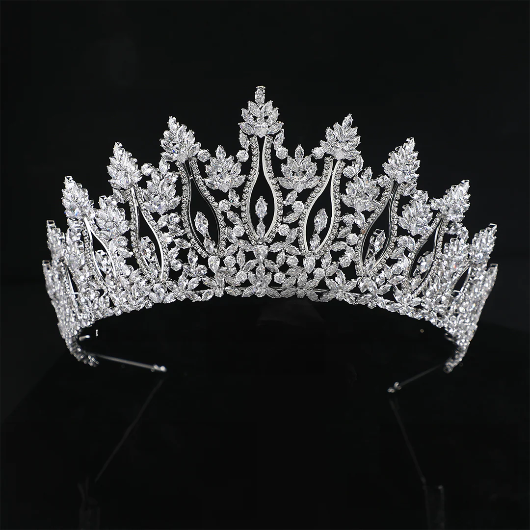 ROYAL RADIANCE TIARA CROWN - Image 6