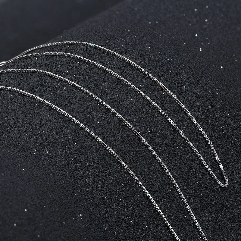 THIN BOX CHAIN NECKLACE IN STERLING SILVER - Image 3