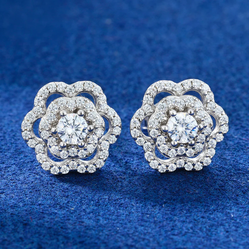 TWISTED ROSE MOISSANITE STUD EARRING IN STERLING SILVER - Image 3