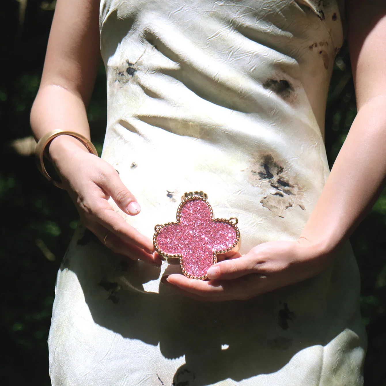 VAN CLEEF CLOVER COIN BAG - Image 5