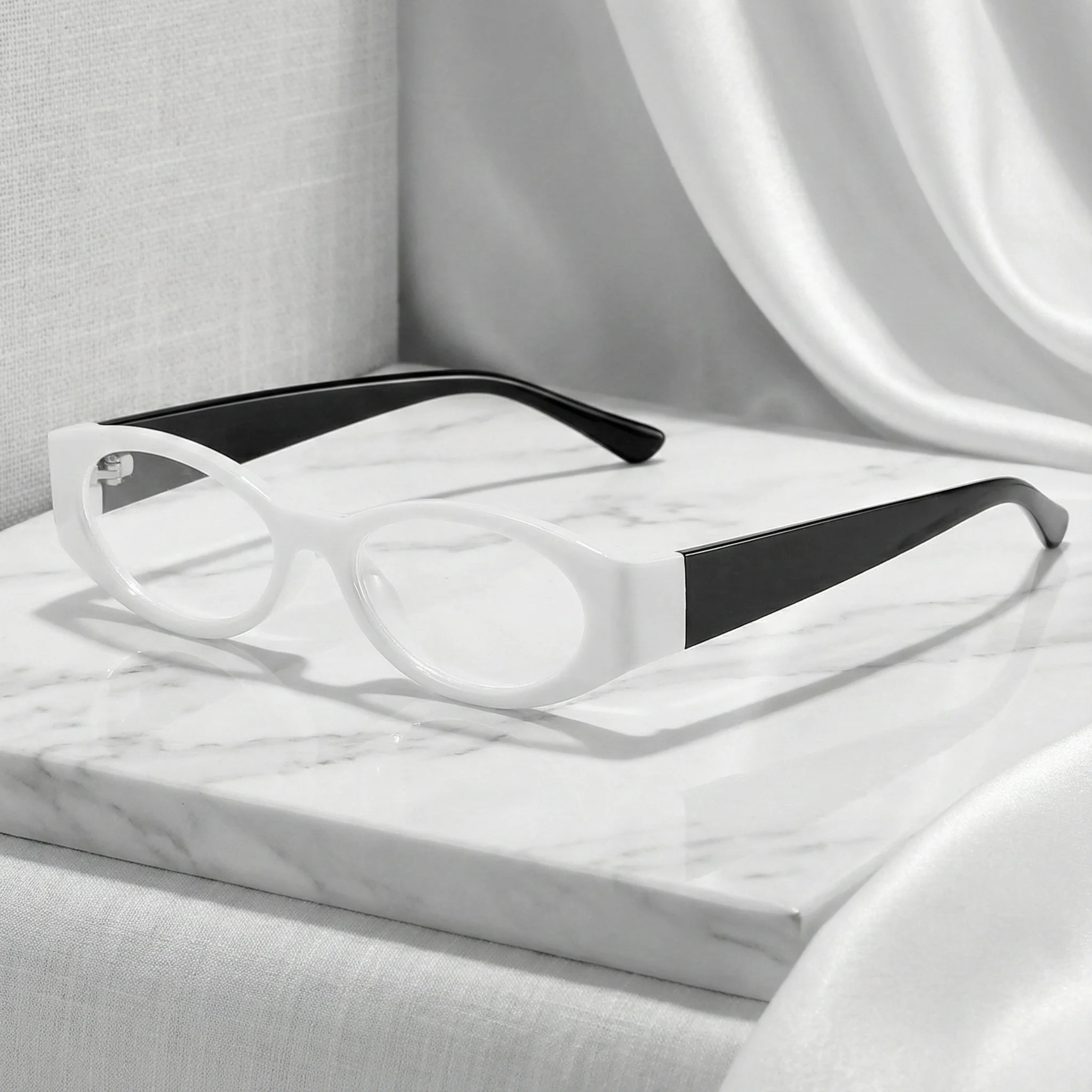VELA OVAL SUNGLASSES - Image 7