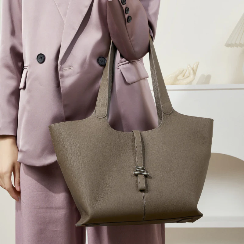 VERA MINIMAL CARRY BAG - Image 5