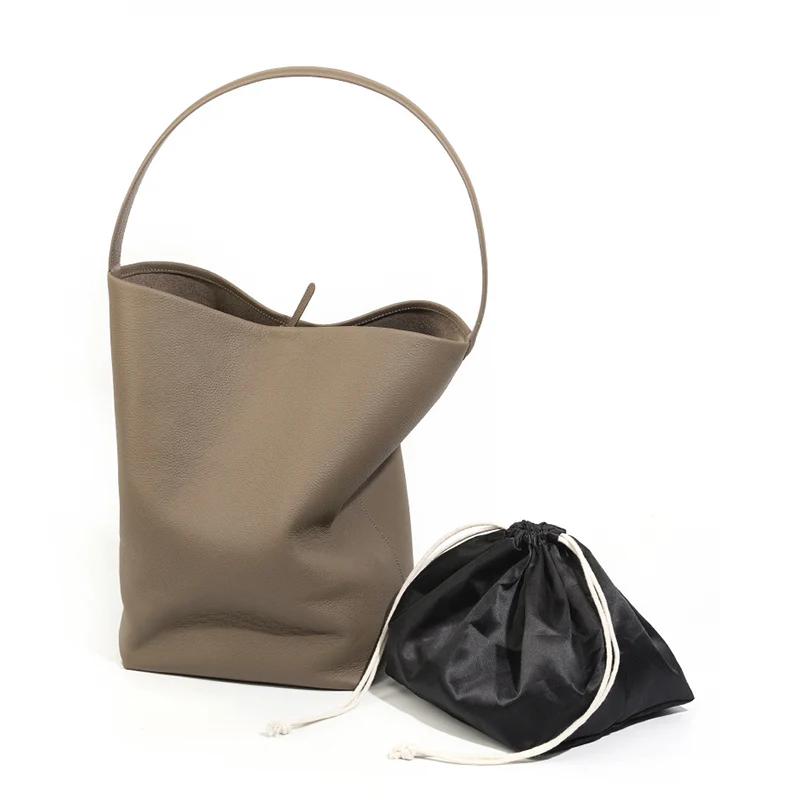 VERA SCULPT TOTE BAG - Image 4