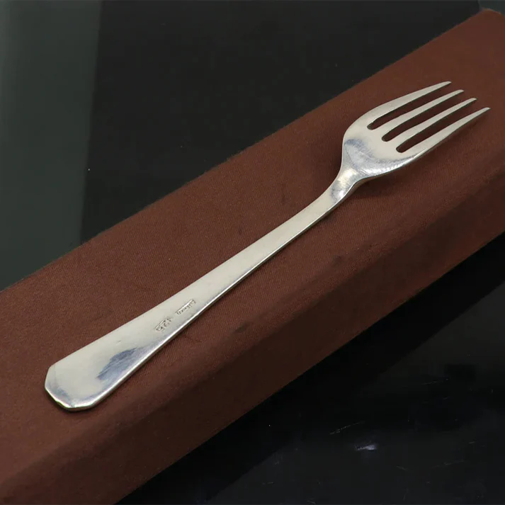 VINTAGE CLASSIC DINING FORK IN STERLING SILVER - Image 4