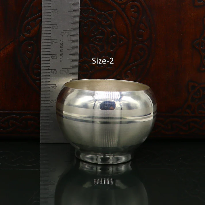 VINTAGE CLASSIC ROUND BOWL SET IN STERLING SILVER - Image 6