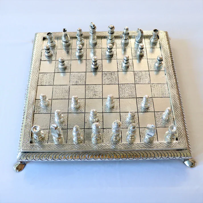 VINTAGE HANDCRAFTED CHESS IN STERLING SILVER - Image 3