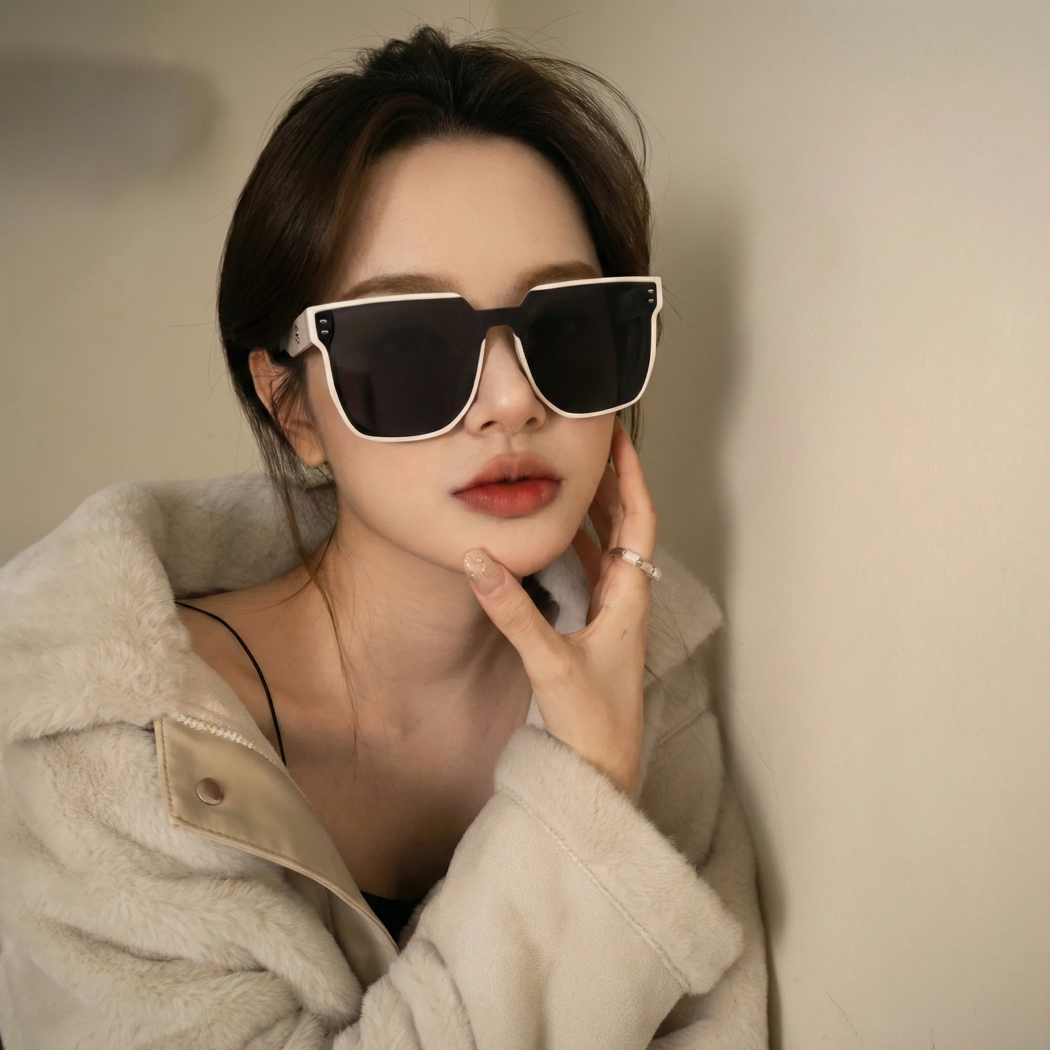 VIREN OVERSIZED SUNGLASSES - Image 11