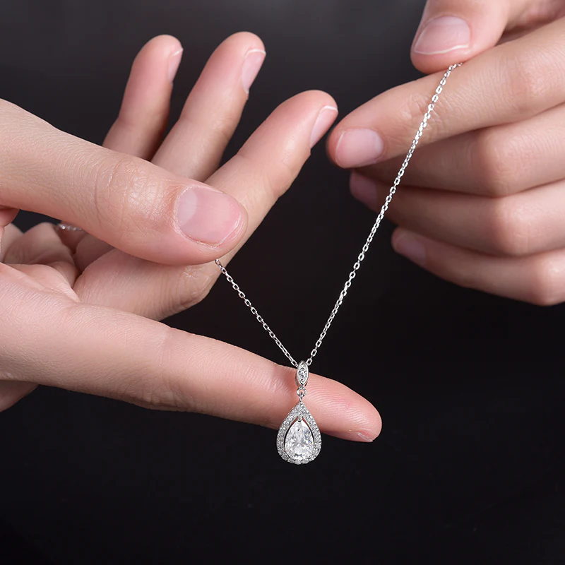 WATER-DROP MOISSANITE PENDANT IN STERLING SILVER - Image 4