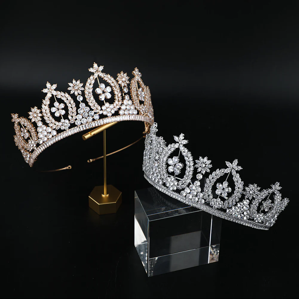 WREATH BLOSSOM TIARA CROWN - Image 3